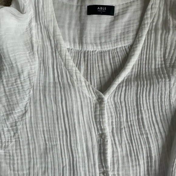 Able White gauze button up top - Picture 2 of 4